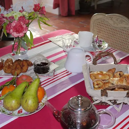 Manoir Du Pont David Bed & Breakfast *